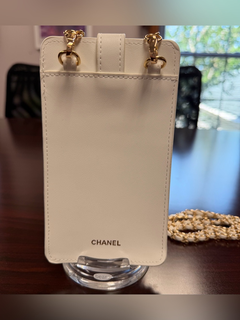 CHANEL White Coco Crush Quilted Crossbody Phone Bag with Gold Chain - Picture 8 of 12